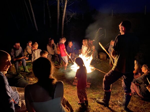 Feuer und Holz: Kreatives Glutbrennen entdecken!